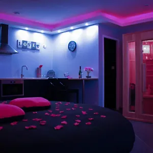  Отель для свиданий Nuit Vip Sauna Privatif